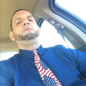 Meet your Posher, Travis